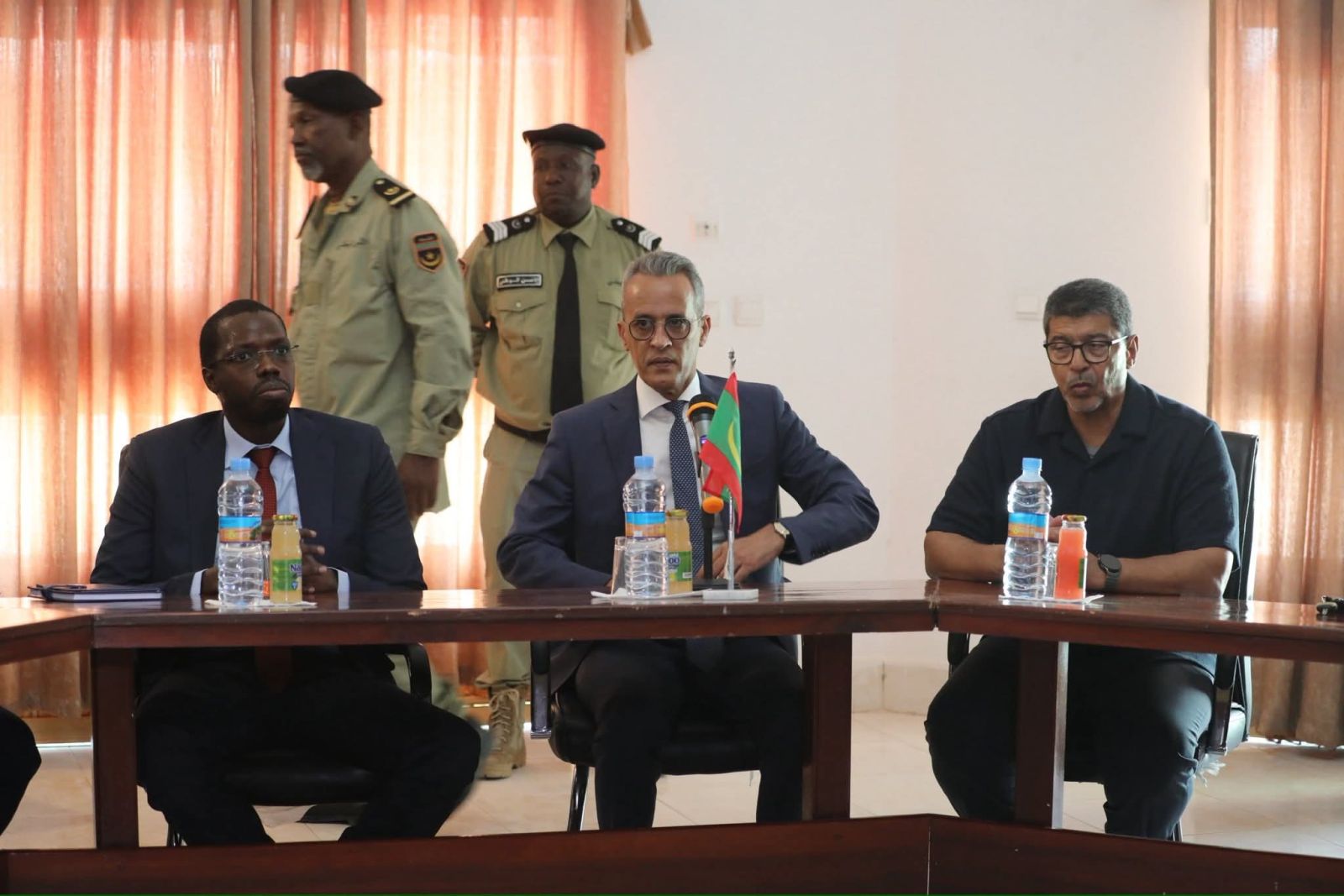 زيارة تفقدية لوزير الصيد والبن ...