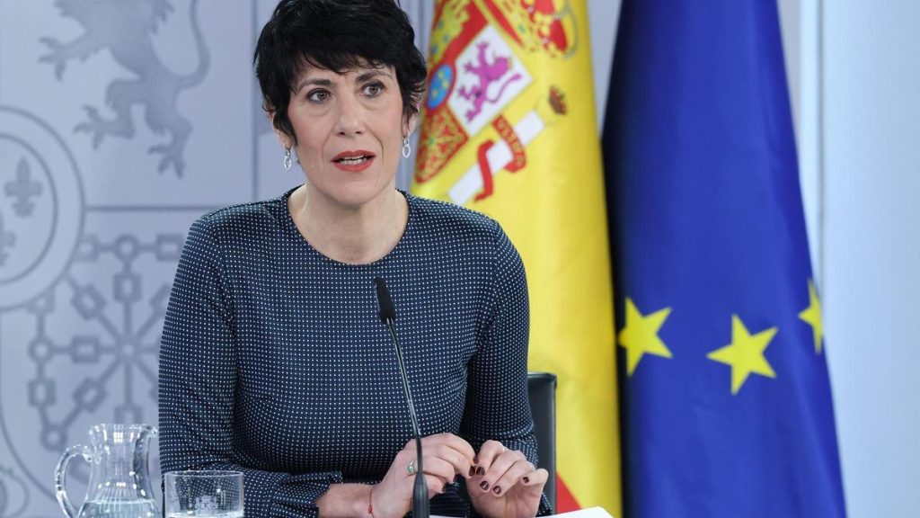 إسبانيا تفتح باب الأمل للمهاجر ...