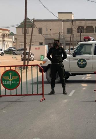 أمن الطرق يغلق محيط الأسواق لفرض الإجراءات الوقائية